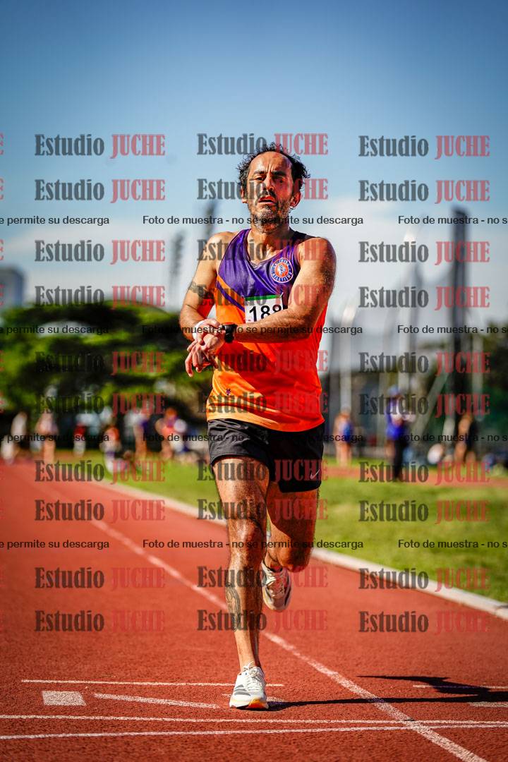 Fotos de los 5000 m llanos de mujeres y varones