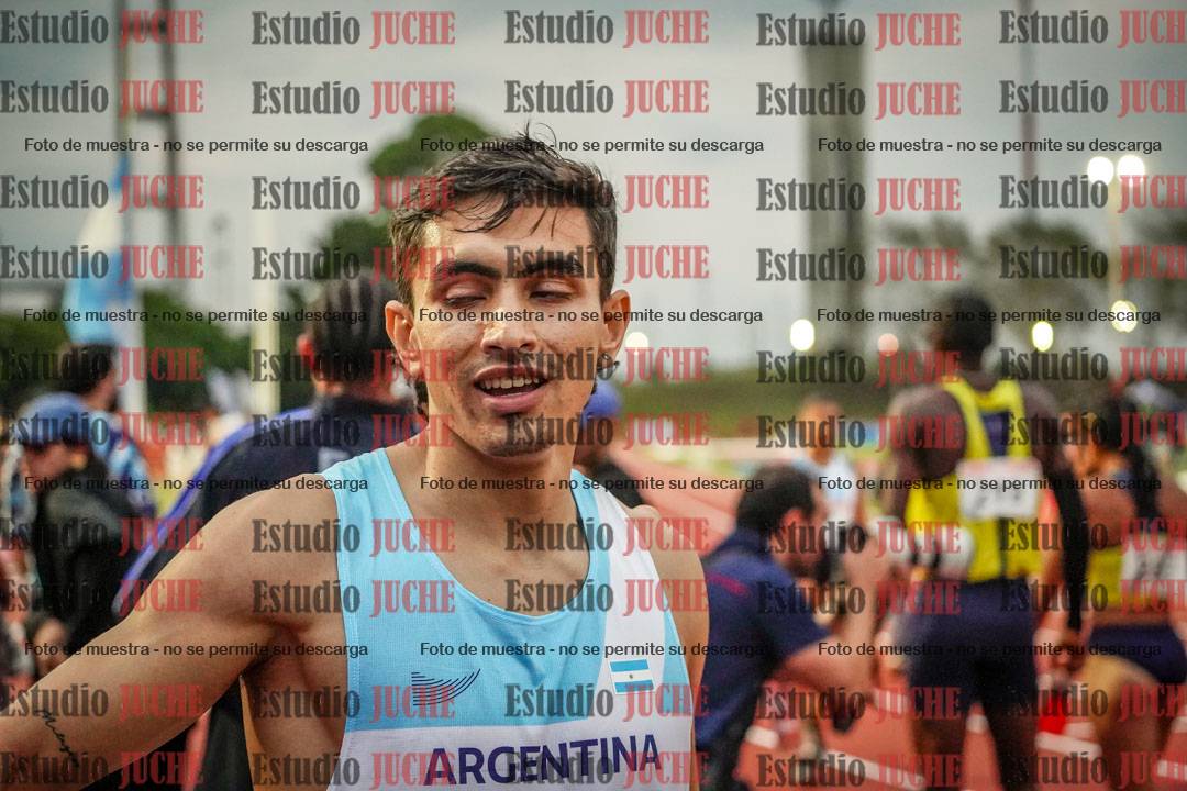 Fotos de algunos extras y podios del día 1