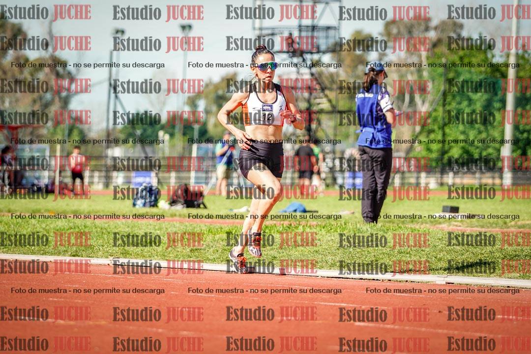 Fotos de los 5000 m llanos de mujeres y varones