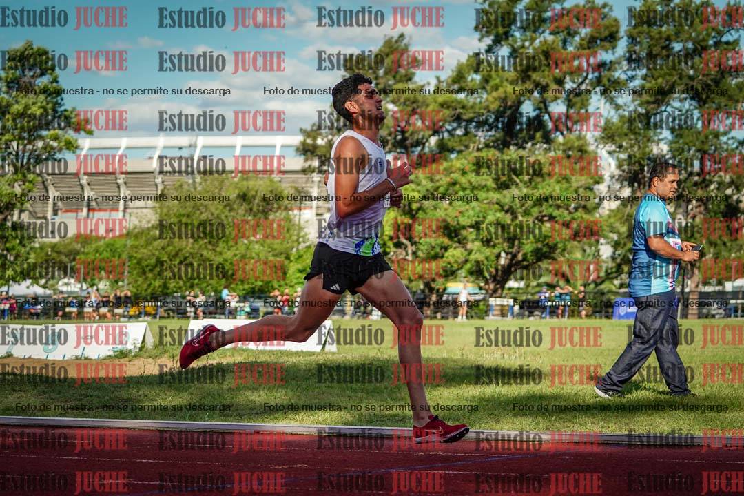 Fotos de los 3000 m llanos de varones