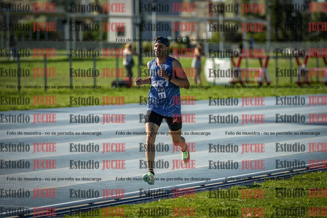 Fotos de los 3000 m llanos de varones