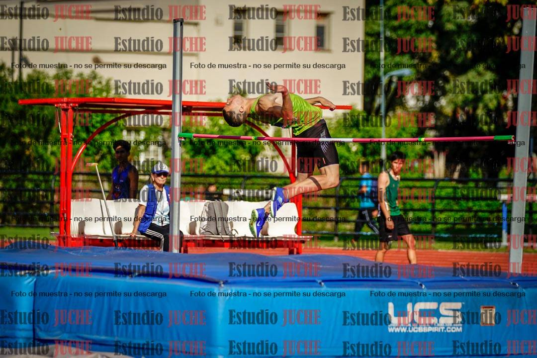 Fotos del salto en alto de varones