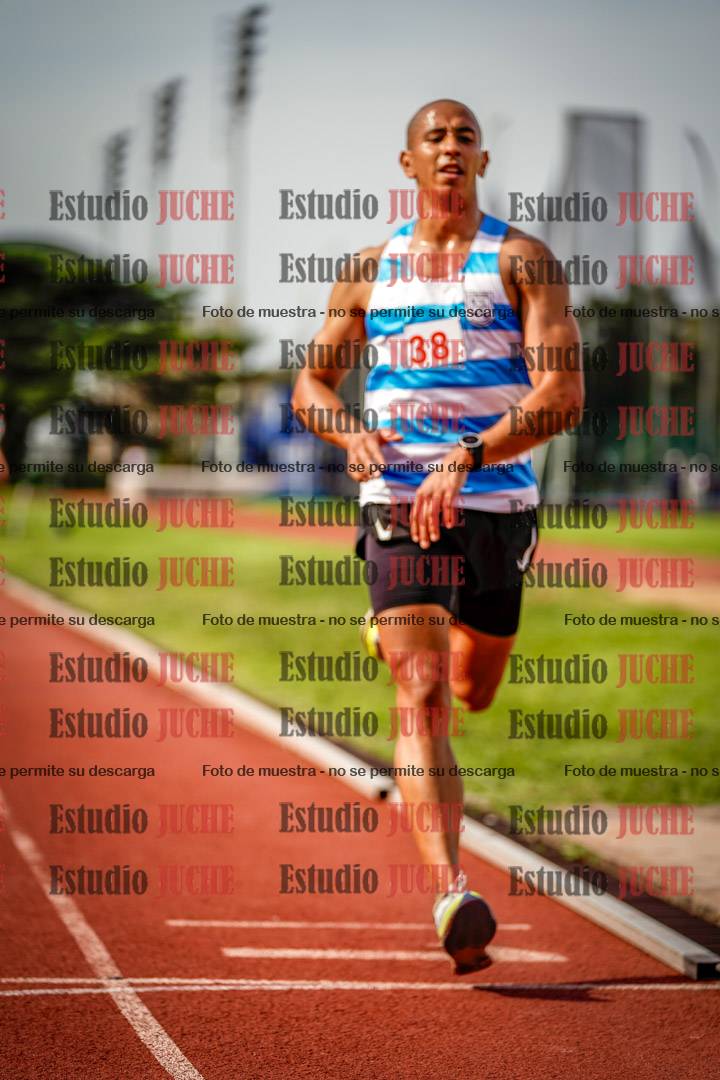 Fotos de los 3000 m llanos de varones