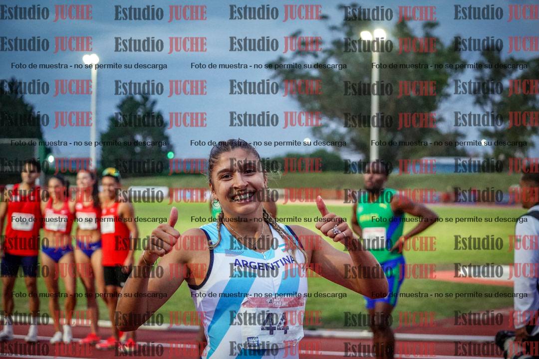 Fotos de algunos extras y podios del día 1
