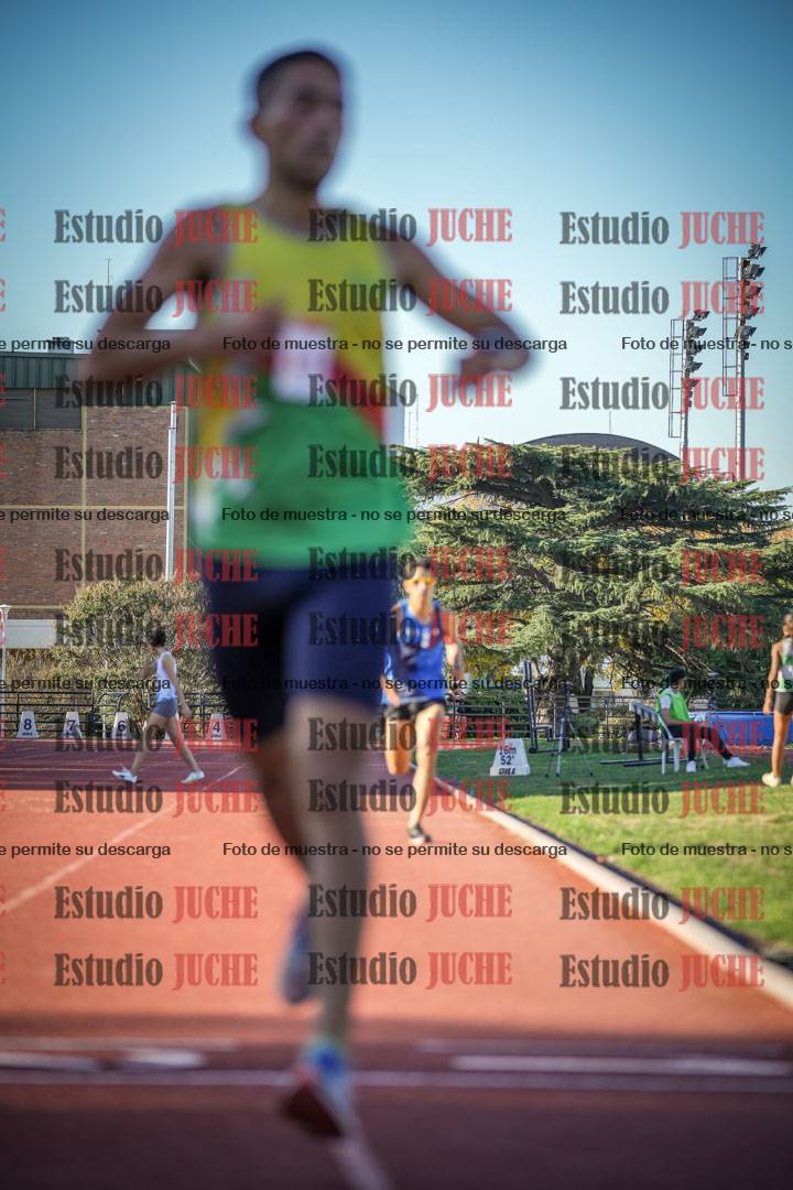 Fotos de los 3000 m llanos de varones