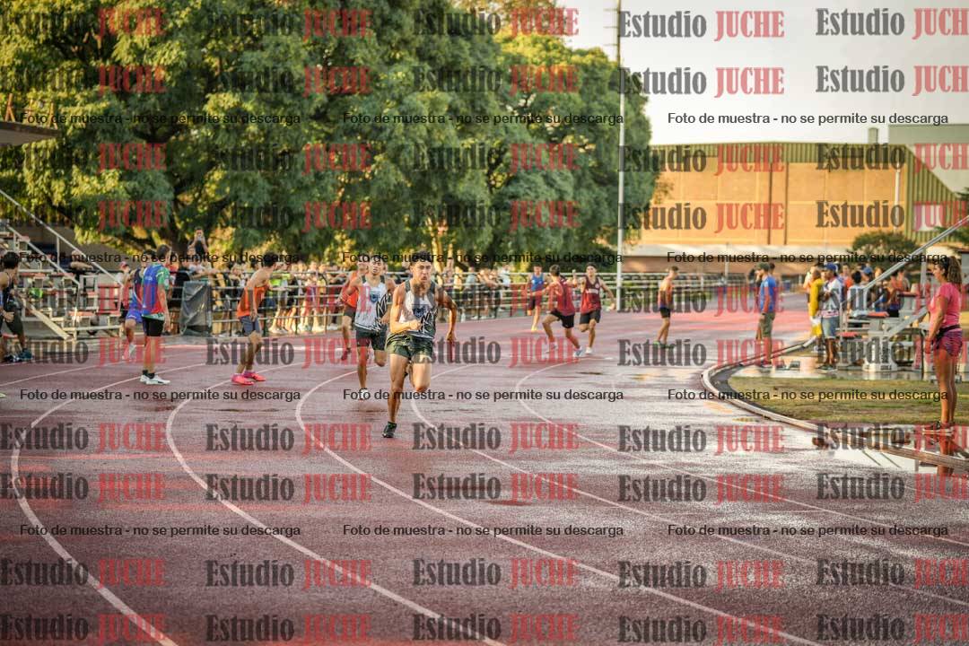 Fotos de las Postas 4x400 m de varones