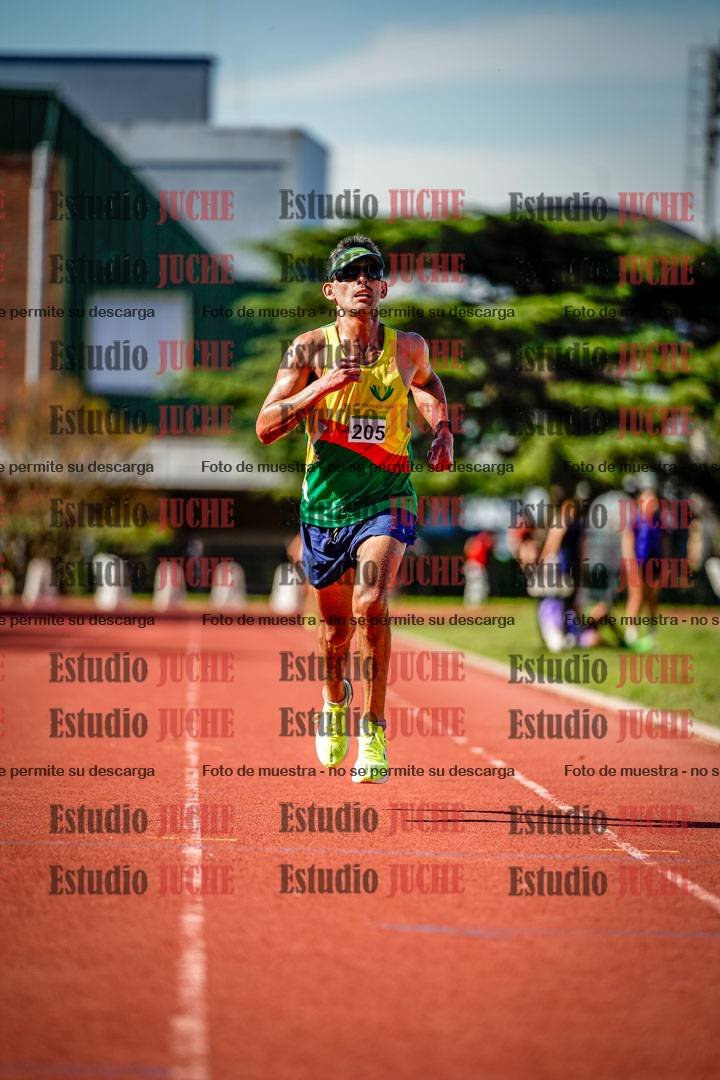 Fotos de los 5000 m llanos de mujeres y varones