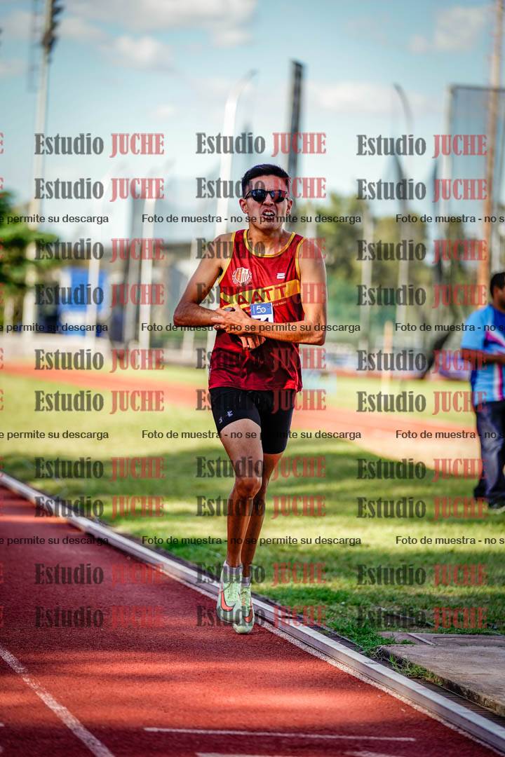 Fotos de los 3000 m llanos de varones