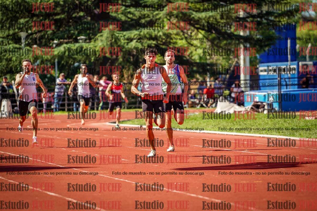 Fotos de los 400 m llanos de varones