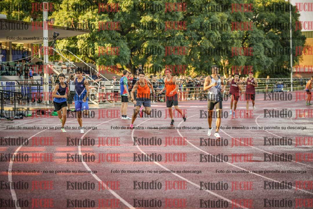 Fotos de las Postas 4x400 m de varones