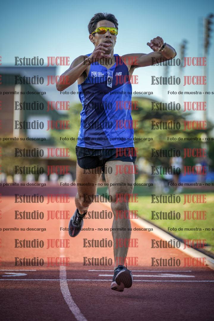 Fotos de los 3000 m llanos de varones
