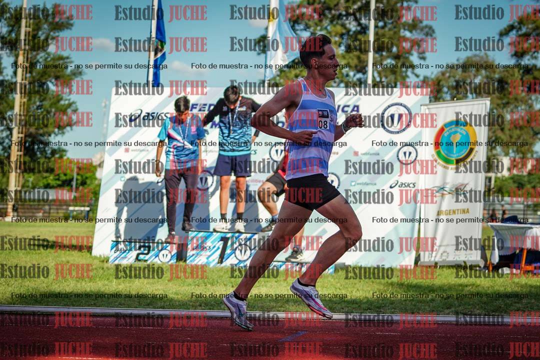 Fotos de los 3000 m llanos de varones