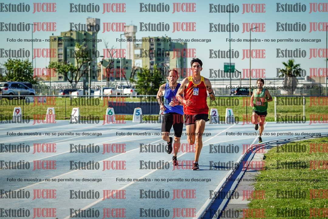 Fotos de los 3000 m llanos de varones