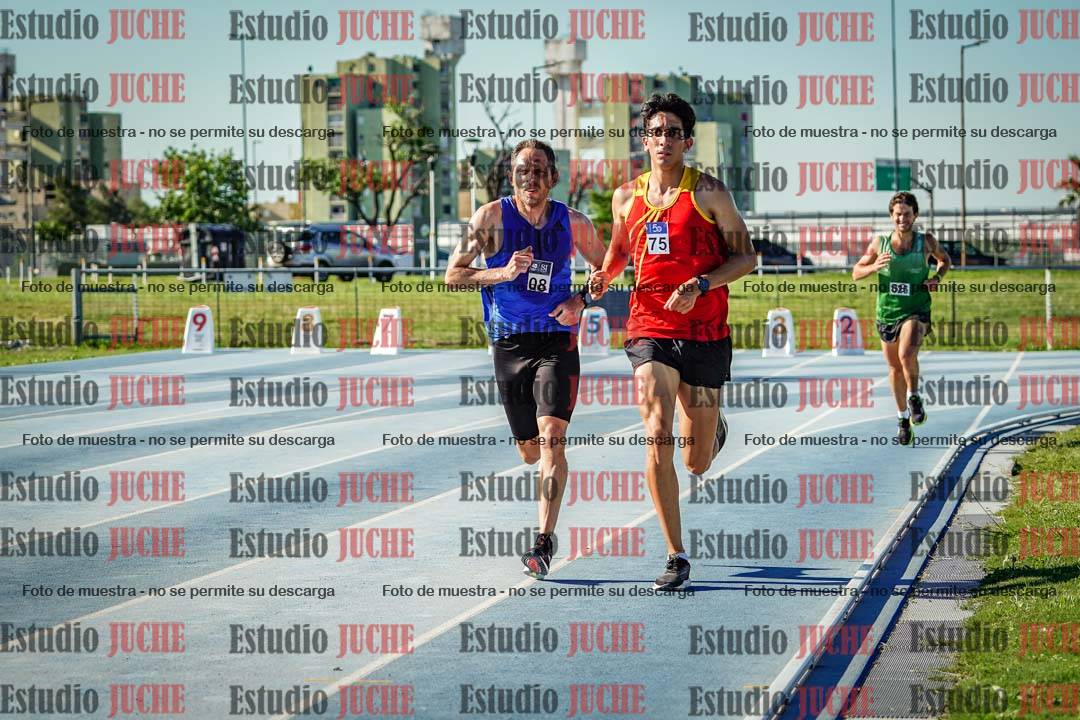 Fotos de los 3000 m llanos de varones