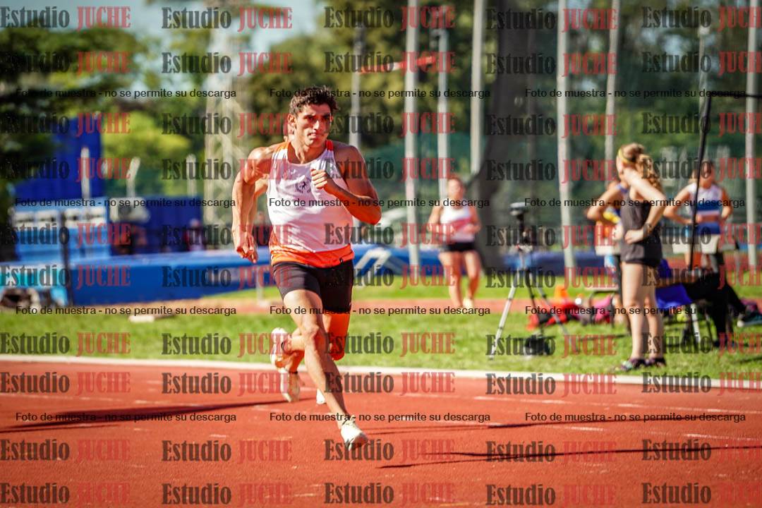 Fotos de los 400 m llanos de varones