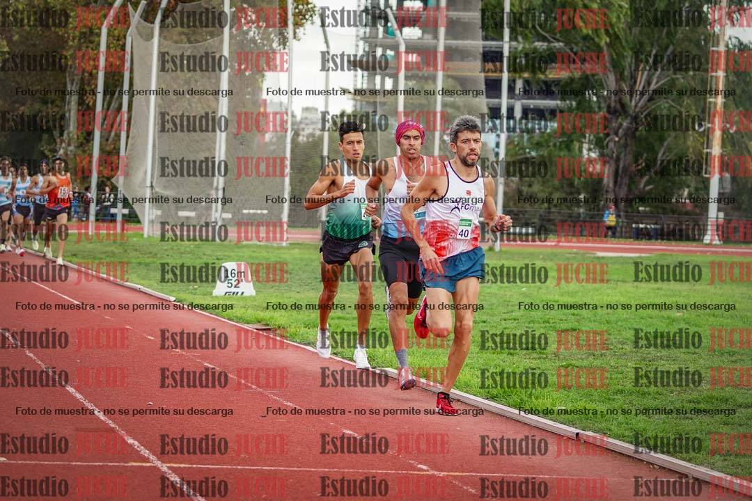 Fotos de los 3000 m llanos de varones