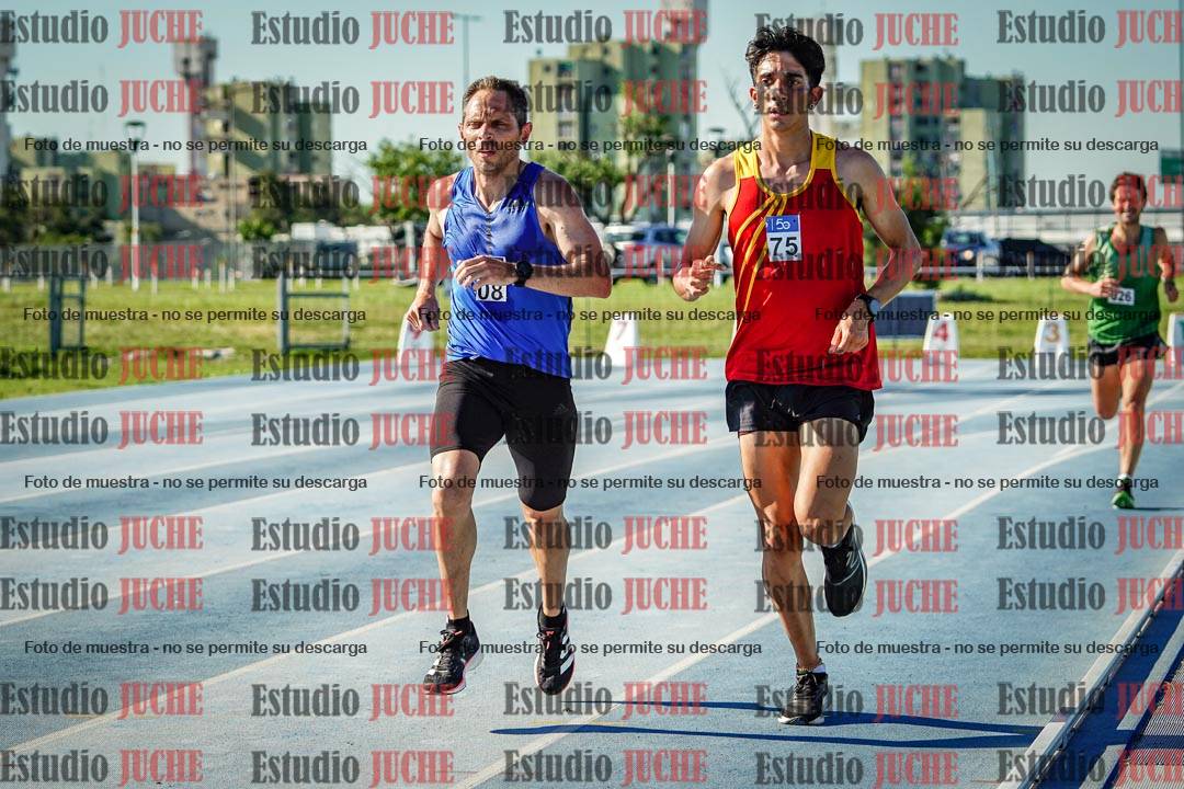 Fotos de los 3000 m llanos de varones