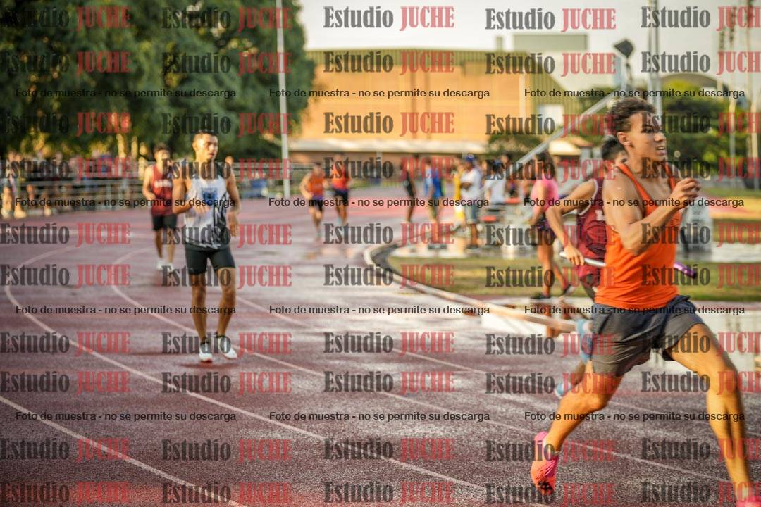 Fotos de las Postas 4x400 m de varones