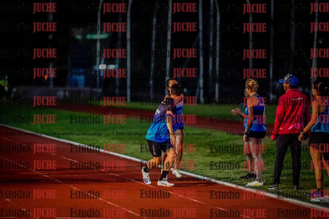 Fotos de las postas 4x400 m mixtas