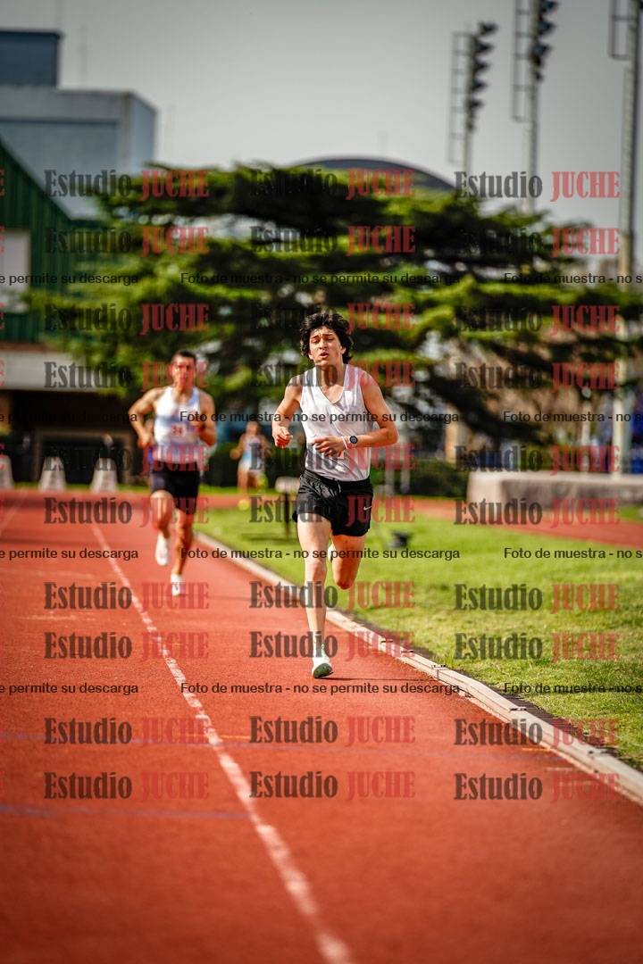 Fotos de los 3000 m llanos de varones