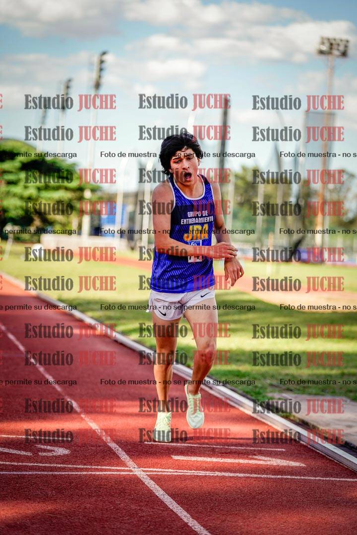 Fotos de los 3000 m llanos de varones