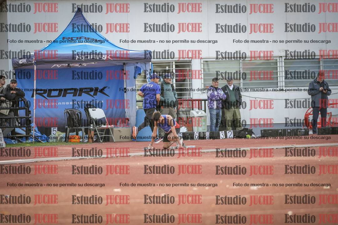 Fotos de las Postas 8x300 m mixta