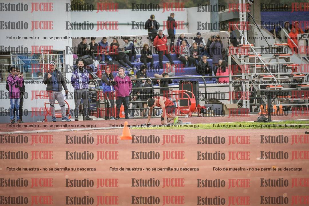 Fotos de las Postas 8x300 m mixta
