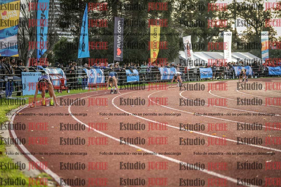 Fotos de las Postas 8x300 m mixta