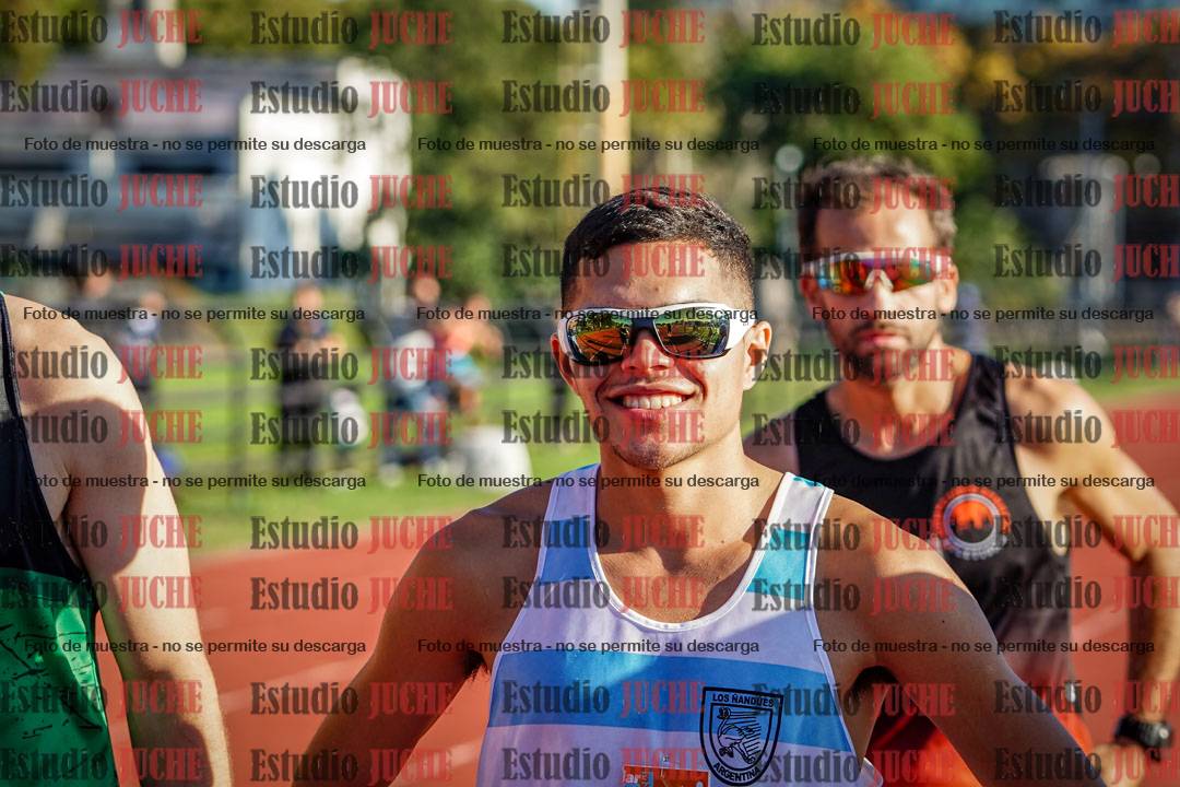 Fotos de los 3000 m llanos de varones