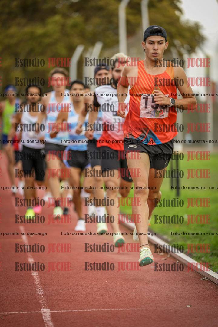 Fotos de los 3000 m llanos de varones