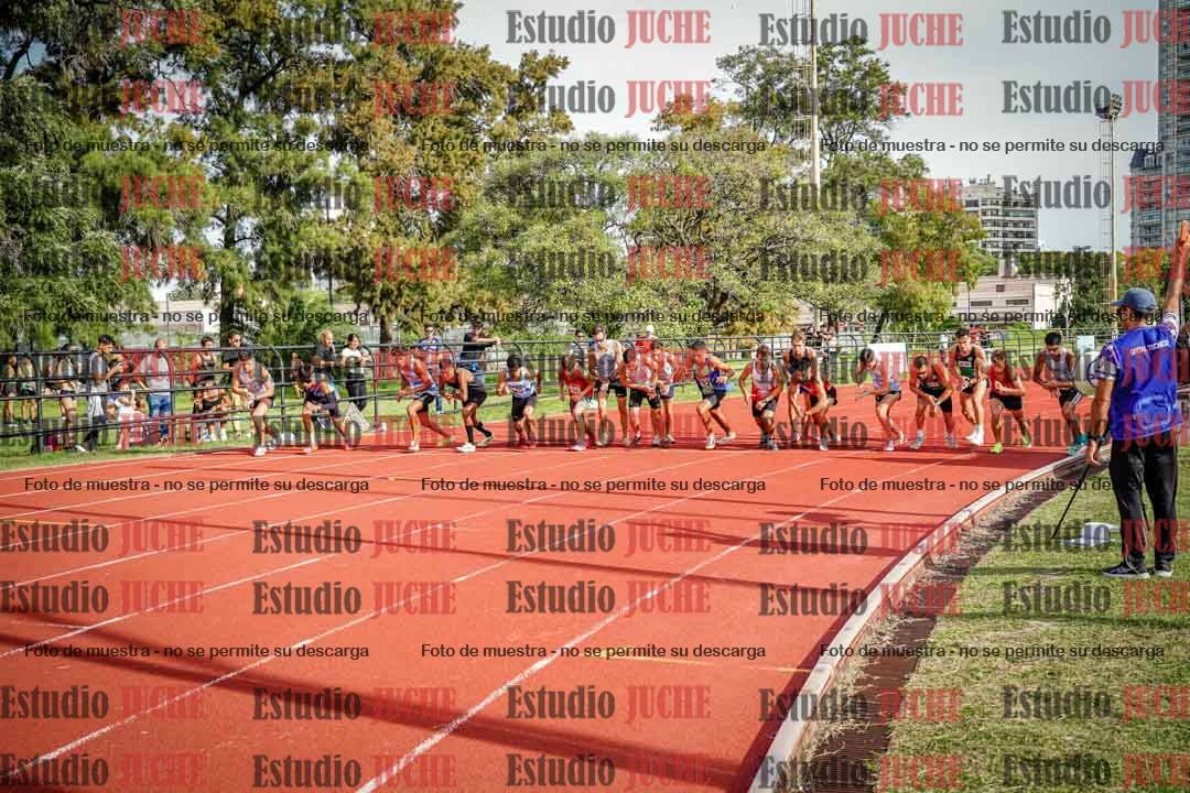 Fotos de los 3000 m llanos de varones