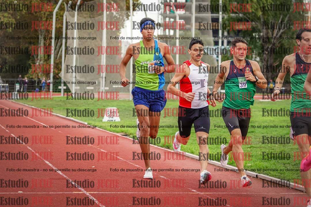 Fotos de los 3000 m llanos de varones
