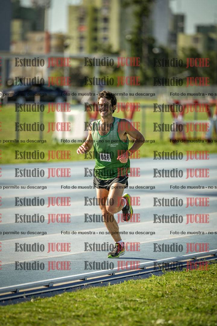 Fotos de los 3000 m llanos de varones