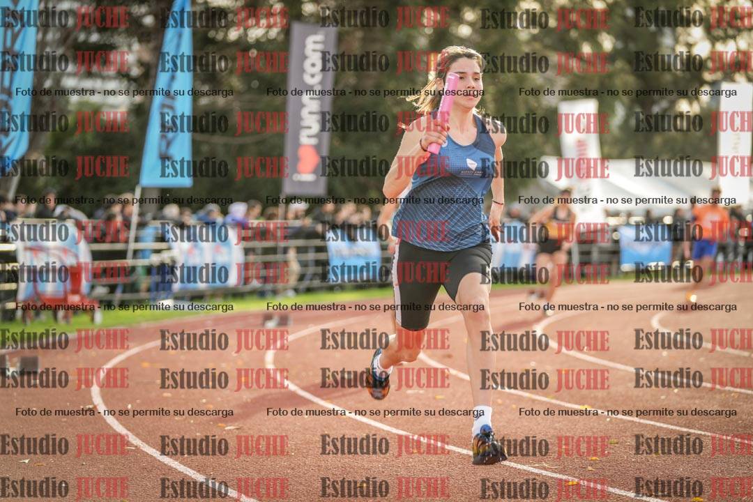 Fotos de las Postas 8x300 m mixta