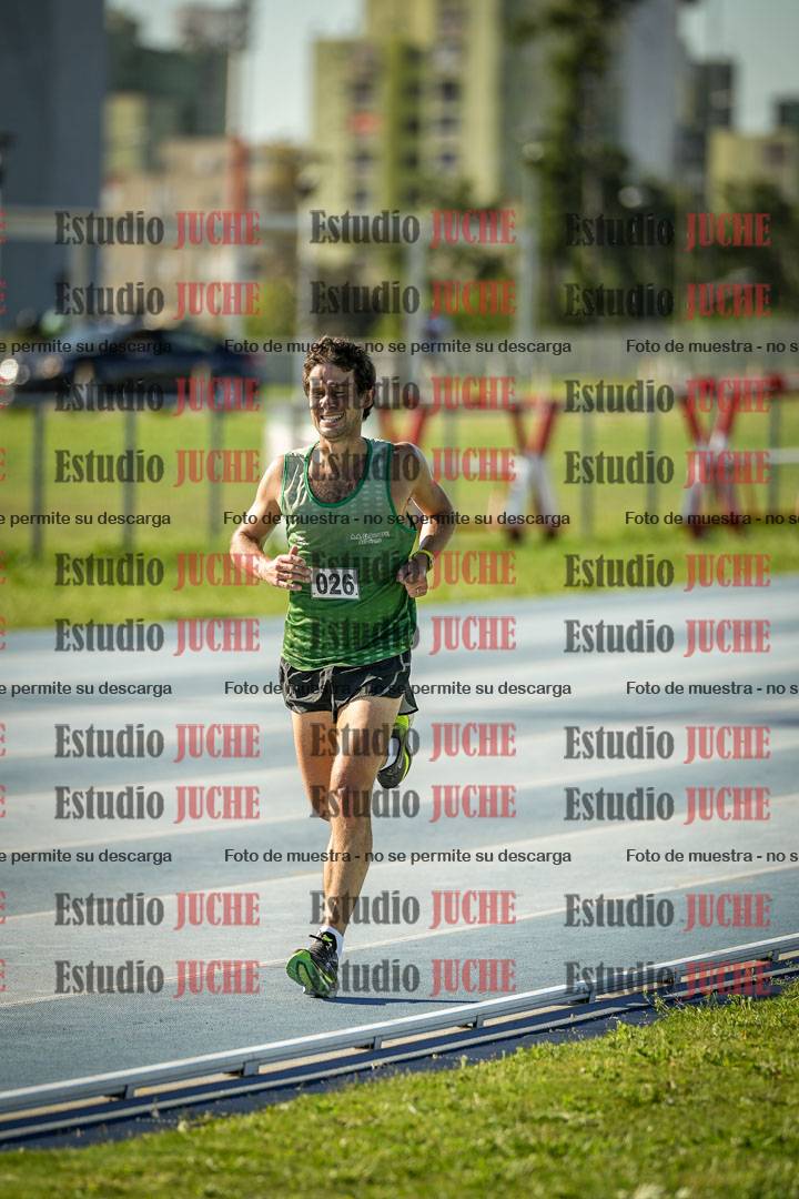 Fotos de los 3000 m llanos de varones