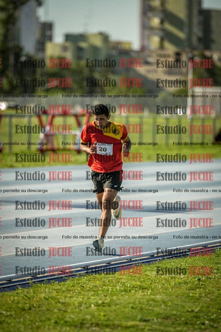 Fotos de los 3000 m llanos de varones