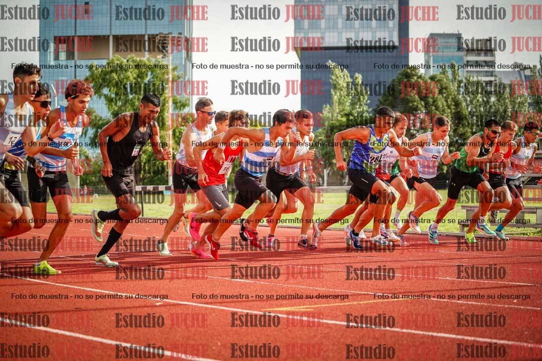 Fotos de los 3000 m llanos de varones