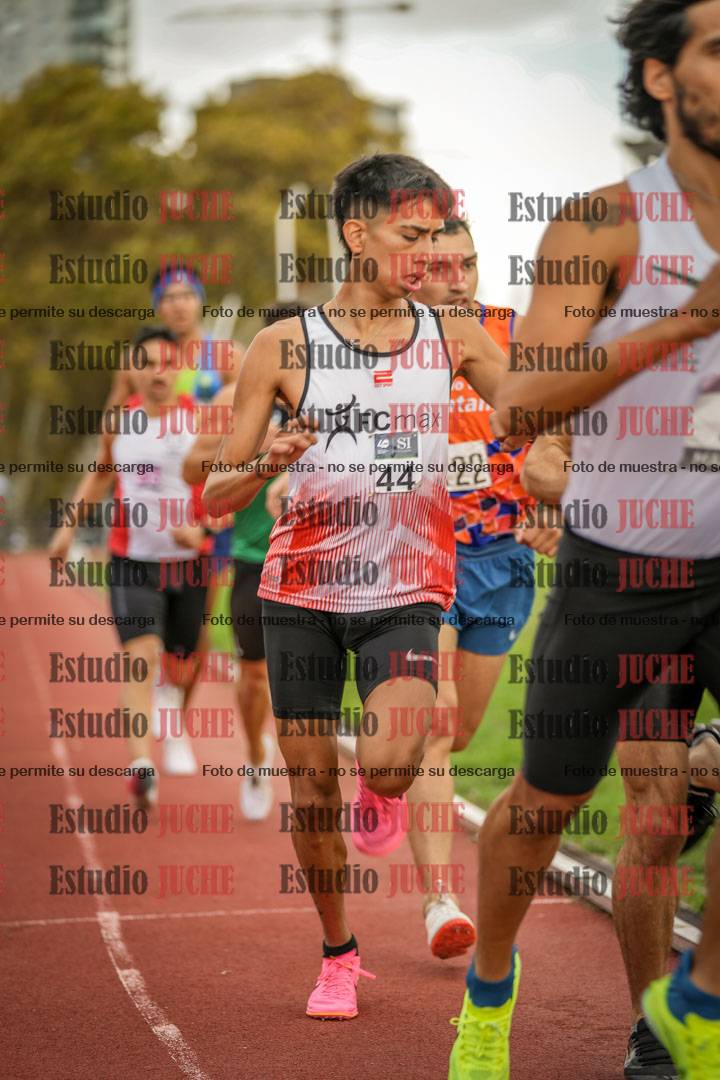 Fotos de los 3000 m llanos de varones