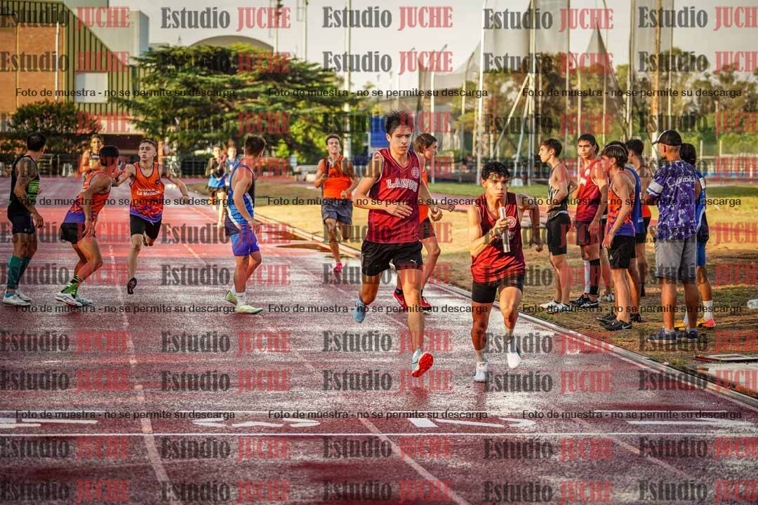 Fotos de las Postas 4x400 m de varones