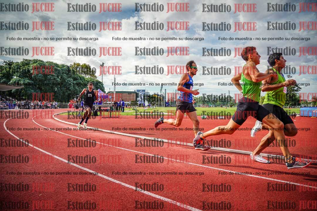 Fotos de los 800 m llanos de varones