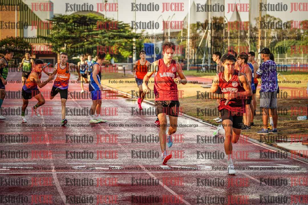 Fotos de las Postas 4x400 m de varones