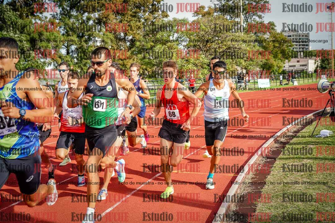 Fotos de los 3000 m llanos de varones