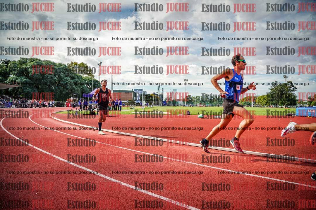 Fotos de los 800 m llanos de varones