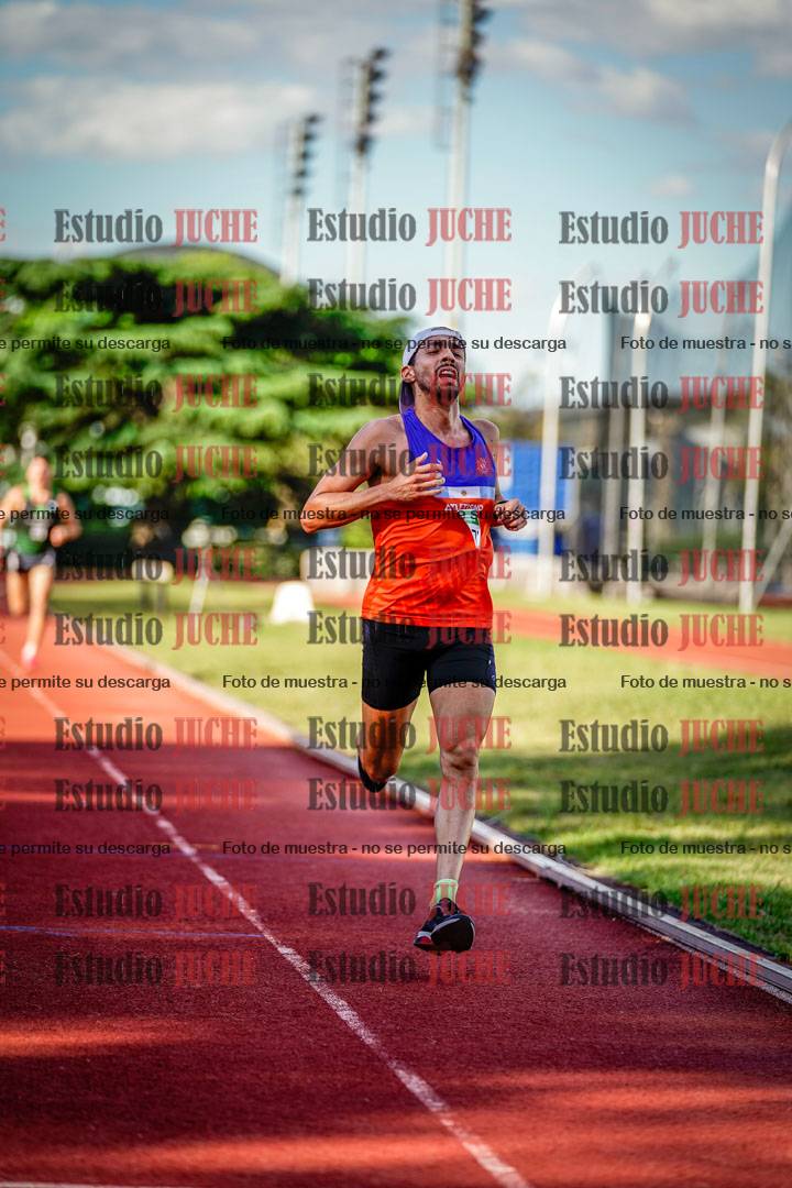 Fotos de los 3000 m llanos de varones