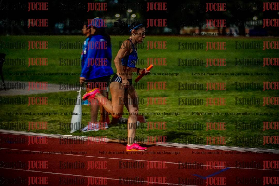 Fotos de las postas 4x400 m mixtas