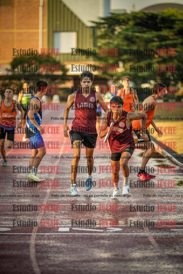 Fotos de las Postas 4x400 m de varones