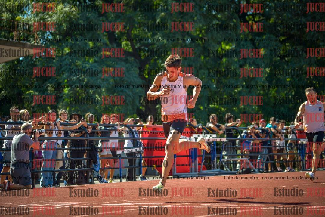 Fotos de los 400 m llanos de varones