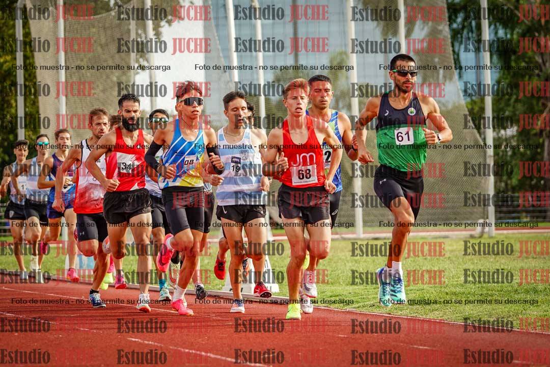 Fotos de los 3000 m llanos de varones