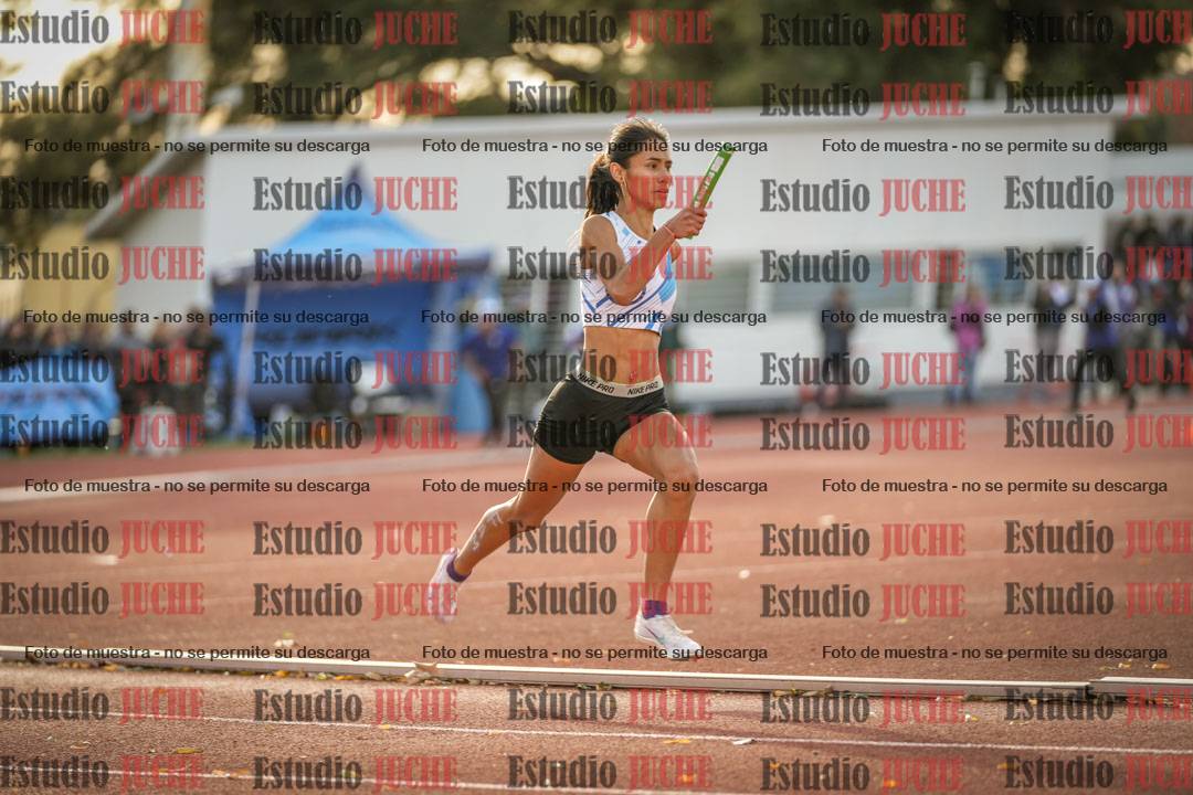 Fotos de las Postas 8x300 m mixta