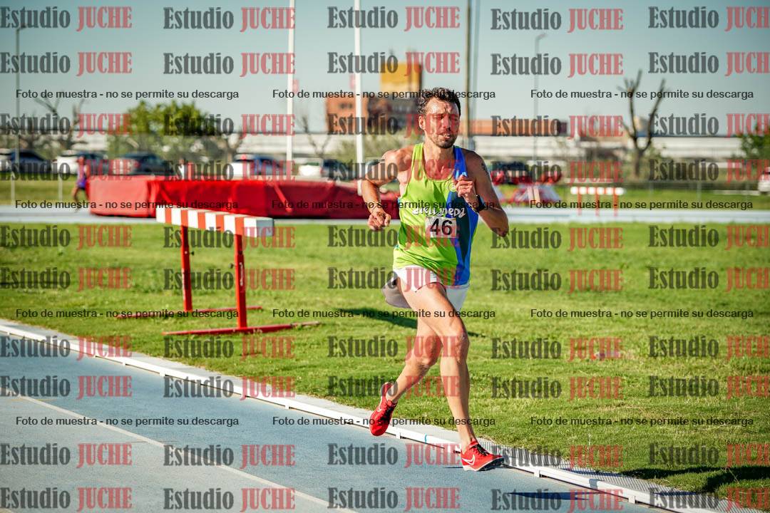 Fotos de los 3000 m llanos de varones